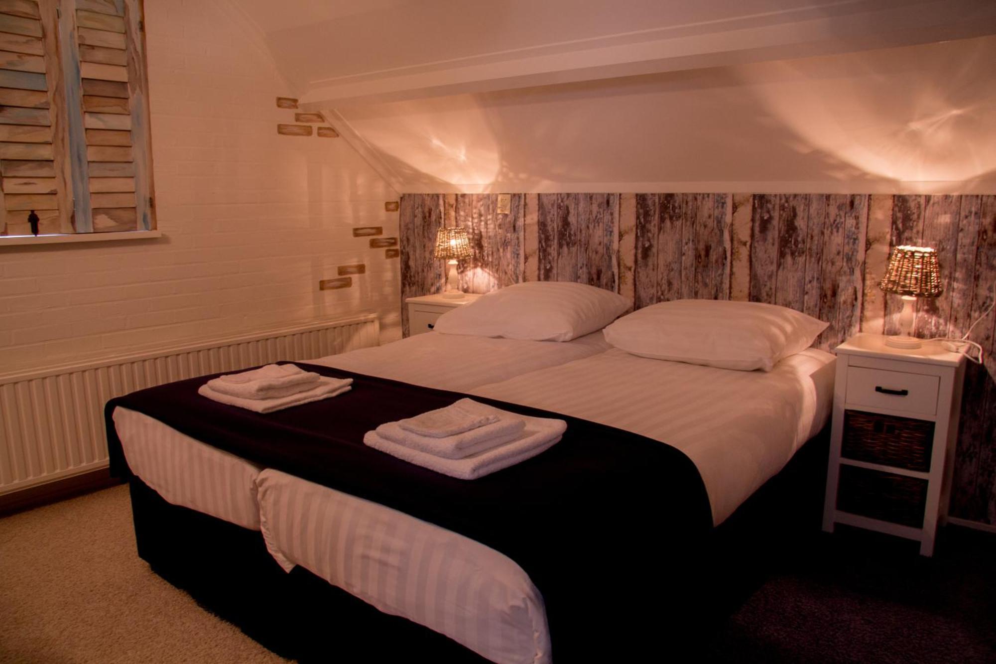 Hotel Hartlief Buinen Room photo